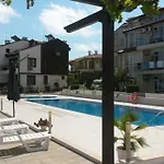 Menada Apolon 3*