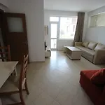 Menada Apolon 3*