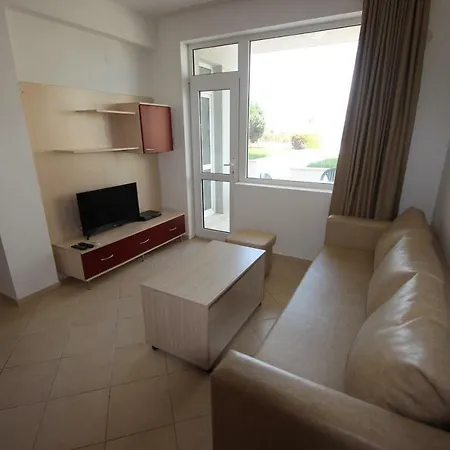 Menada Apolon Aparthotel Sozopol