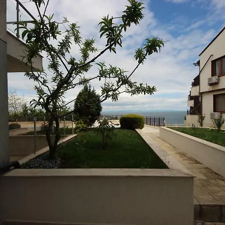 Hotel apartamentowy Menada Apolon