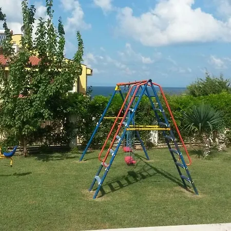 Menada Apolon