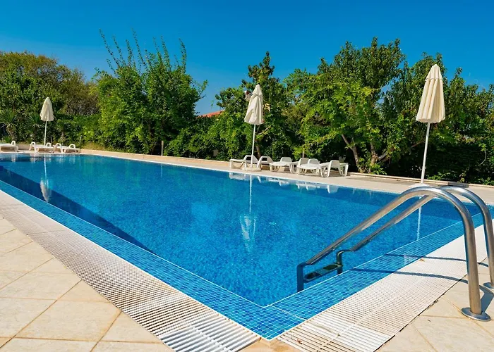 아파트호텔 Menada Apolon 소조폴