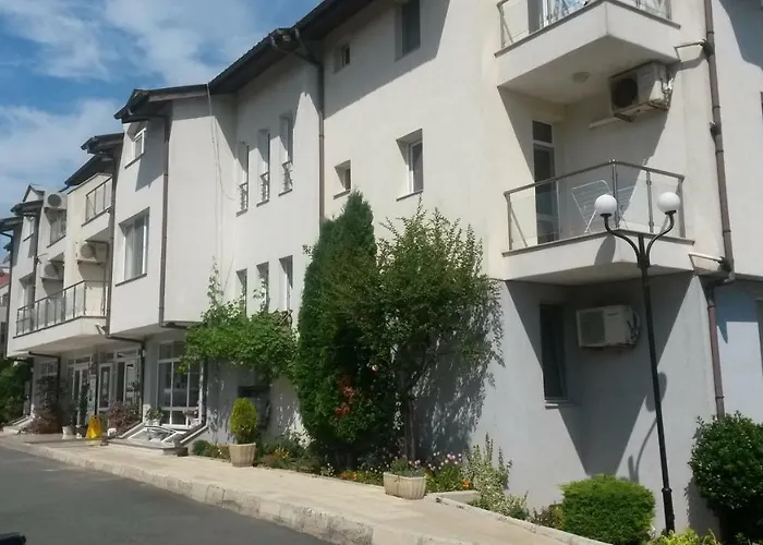 아파트호텔 Menada Apolon 3*