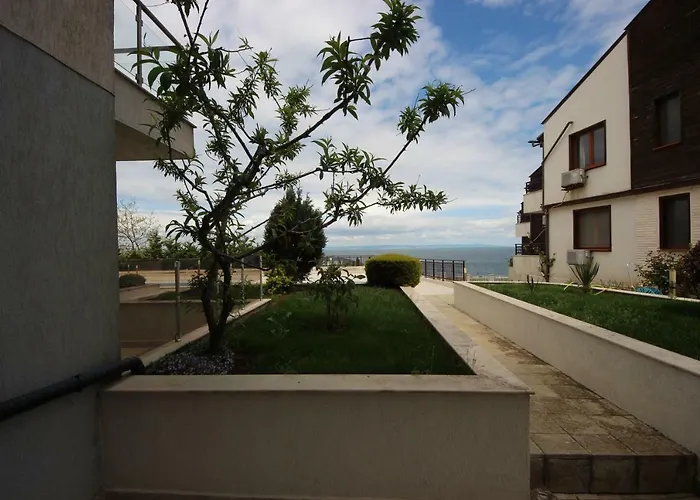 아파트호텔 Menada Apolon