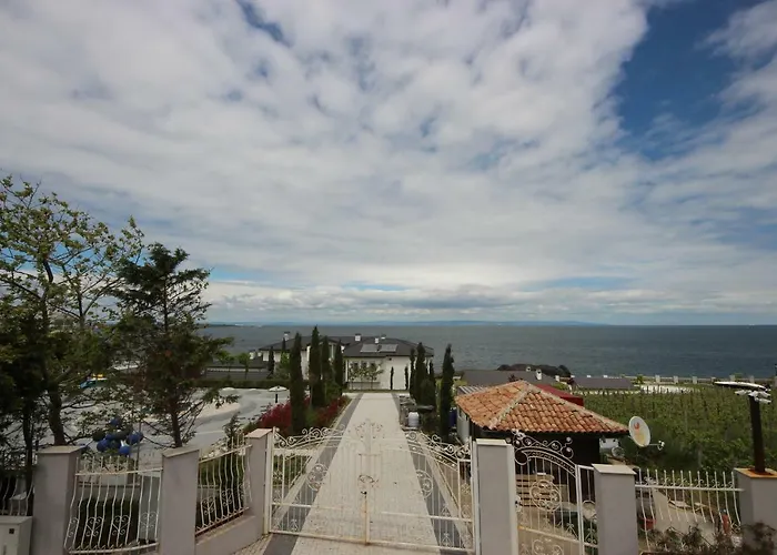 아파트호텔 Menada Apolon 3*